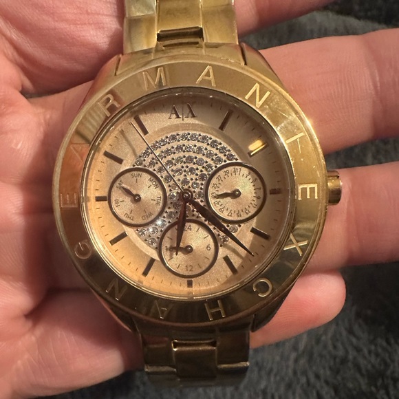 Armani Exchange Golden Watch - Picture 4 of 4